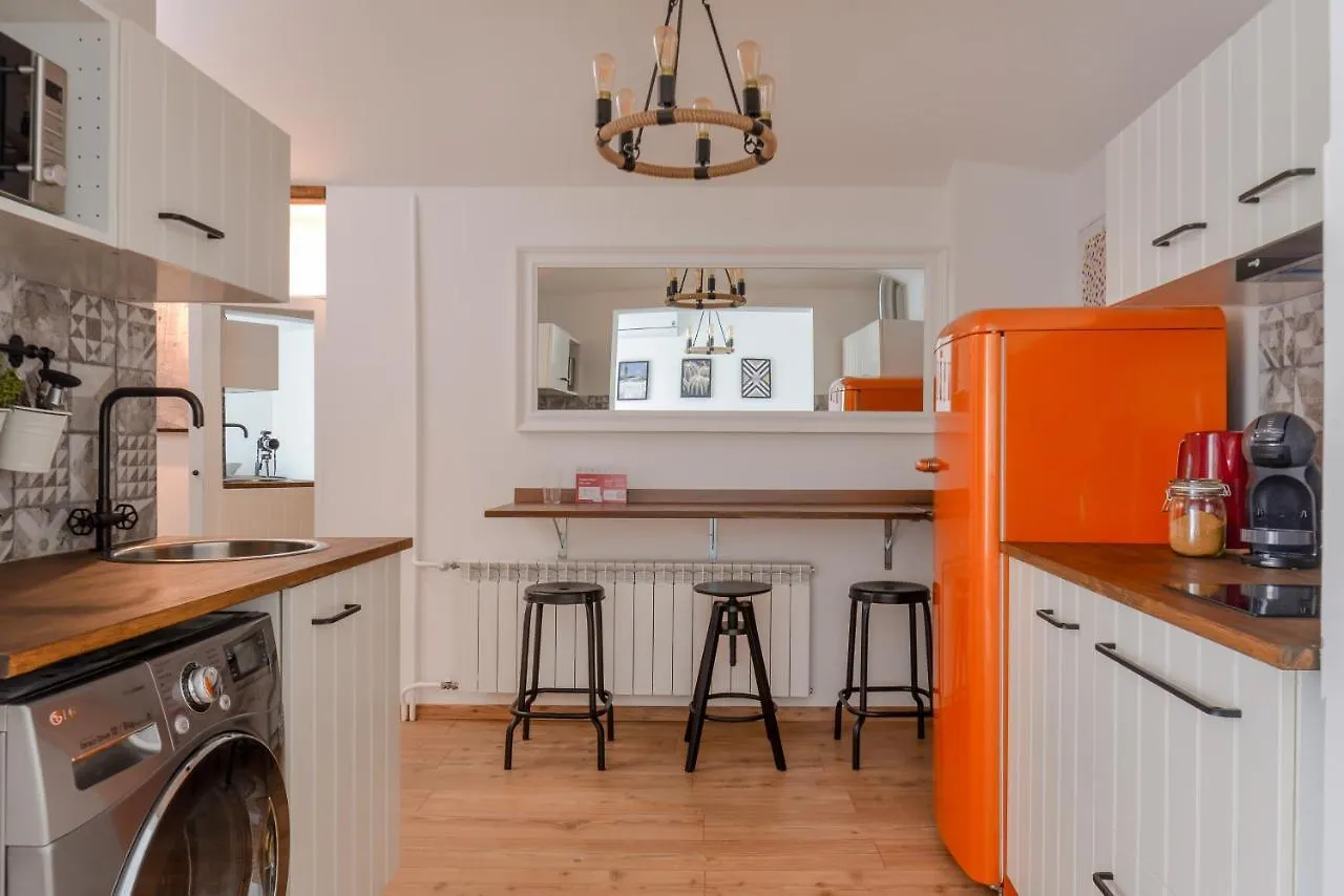 Appartement • Minimalism & Charisma • In Sofia'S Top Centre • 0*, Sofia